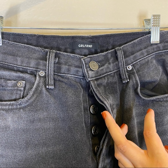 NWT Grlfrnd Karolina in all I need Cut off Black Jeans Raw Hem Size 29 - Picture 2 of 8